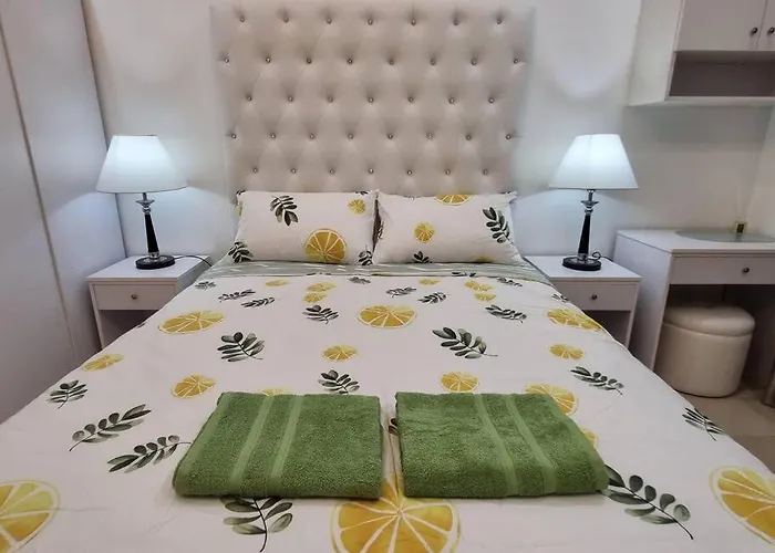 Chic 5 Min Walk To Business Park/ayala *